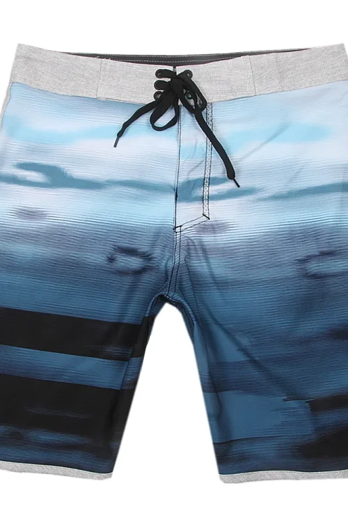 Men’s Mid Waist Gym Shorts Casual Solid Pattern Anti-Wrinkle 100% Polyester Summer Vacation Sand Shorts with Digital Printing