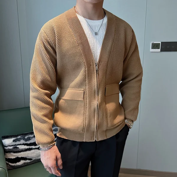 Light Luxury Men's V-Neck Cardigan Jacket Casual Oversized Sweater for Autumn Season - Image 3