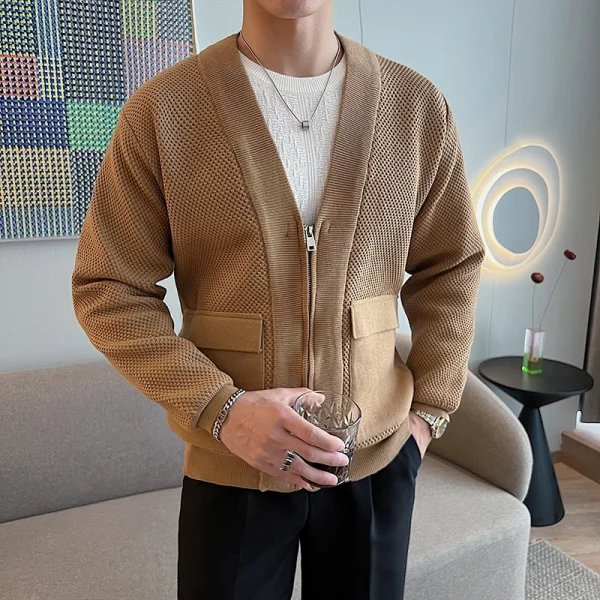 Light Luxury Men's V-Neck Cardigan Jacket Casual Oversized Sweater for Autumn Season - Image 4